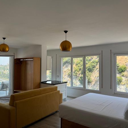 Luxury Rooftop Suites By Blumont Škalngur 外观 照片