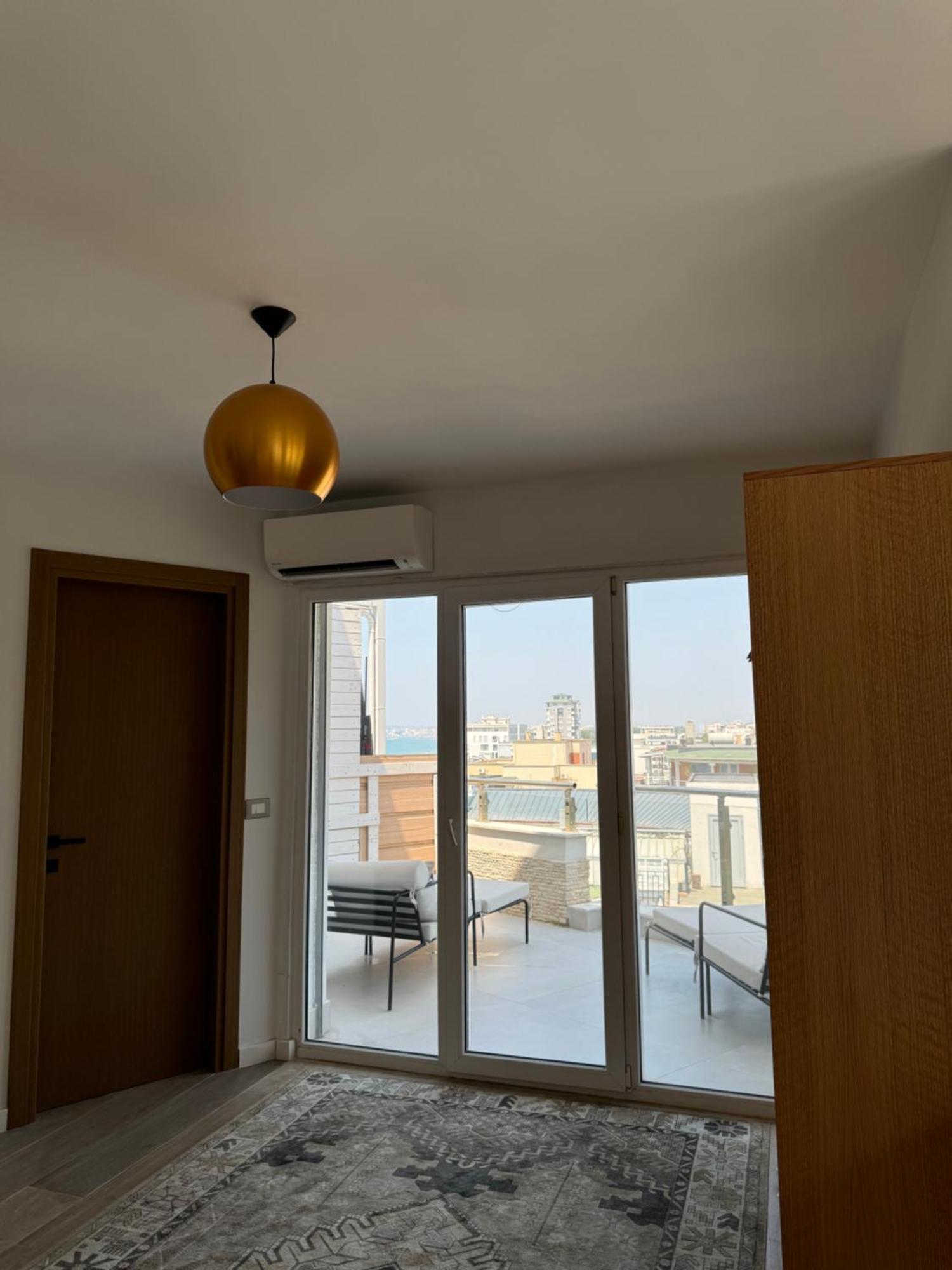 Luxury Rooftop Suites By Blumont Škalngur 外观 照片