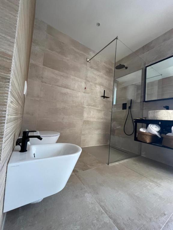 Luxury Rooftop Suites By Blumont Škalngur 外观 照片